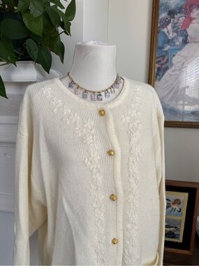 Vintage Cream Floral Embroidered Cardigan with Gold Buttons